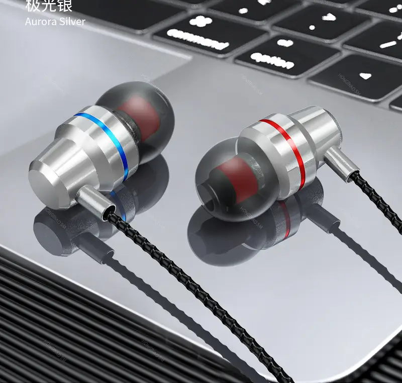 Wireless In-Ear Earphones with Noise-Cancelling Subwooper — feature 20