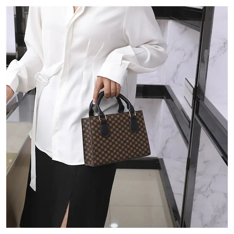Vintage Checkered Handbag for Women with Leather Handles — feature 19