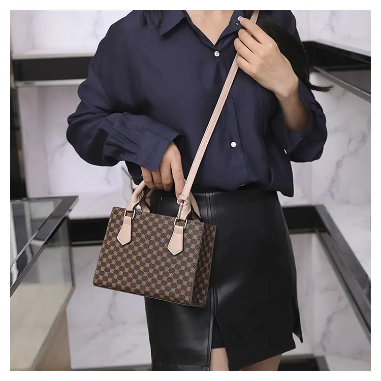 Vintage Checkered Handbag for Women with Leather Handles — feature 25