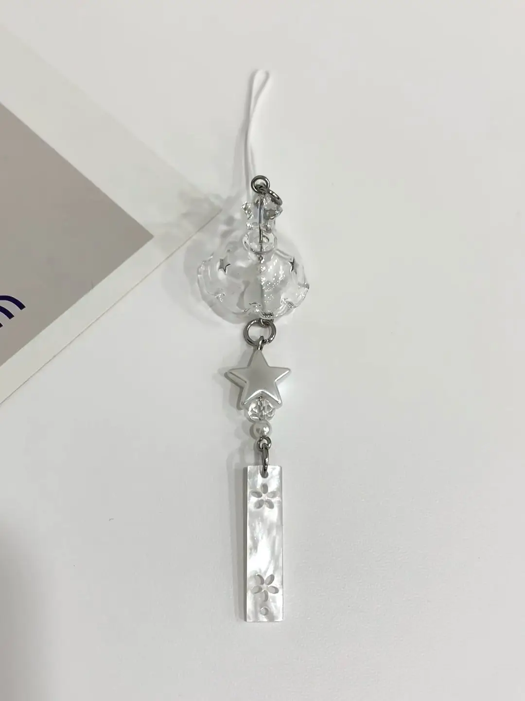 Ins Five-Pointed Star Wind Chime Mobile Phone Case Pendant — feature 2