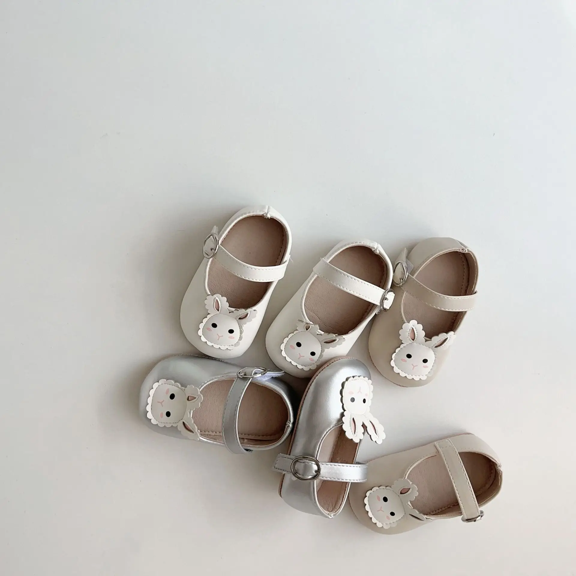 Cute Bunny Embroidered Baby Shoes Beige — feature 17