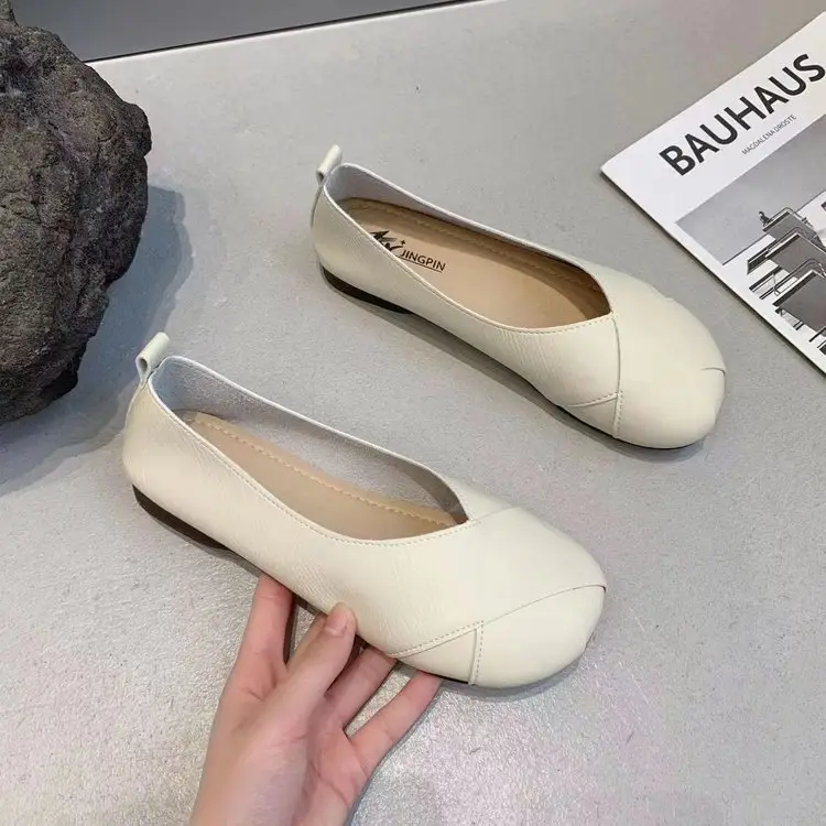 Women's French Retro Flat Shoes White Beige Skirt Bean — feature 3