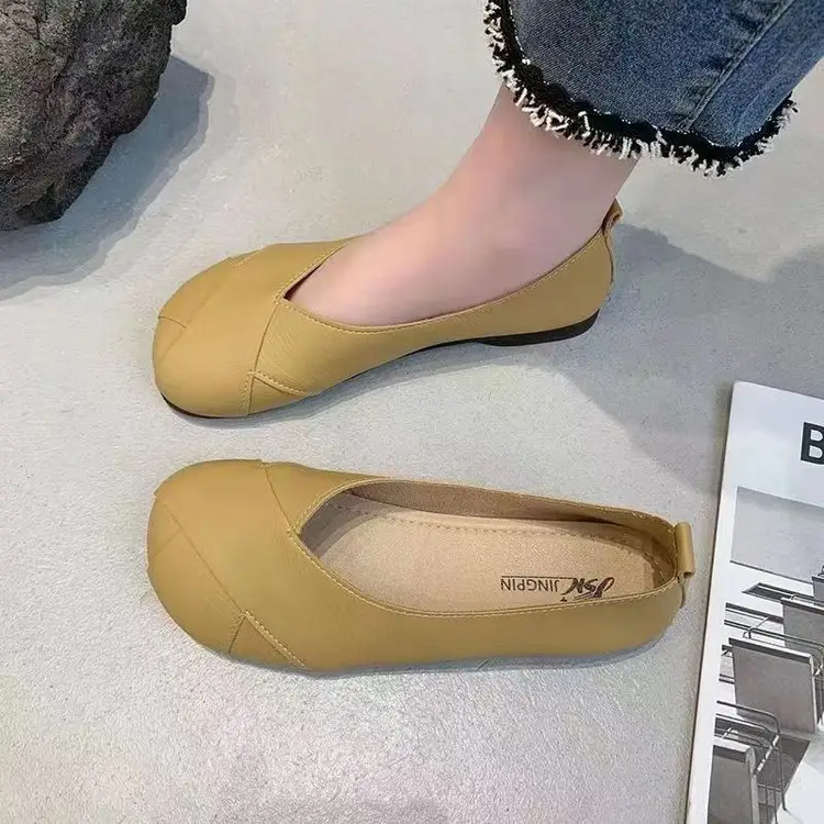 Women's French Retro Flat Shoes White Beige Skirt Bean — feature 6