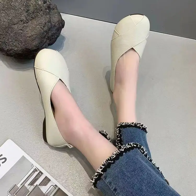 Women's French Retro Flat Shoes White Beige Skirt Bean — feature 7