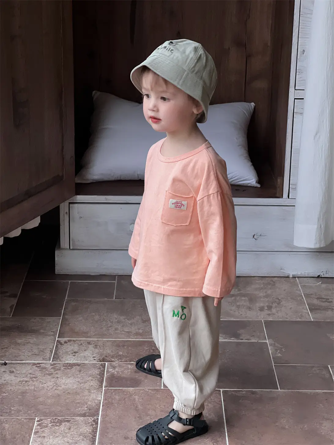 Kids Korean Style Autum T-Shirt & Pants Set