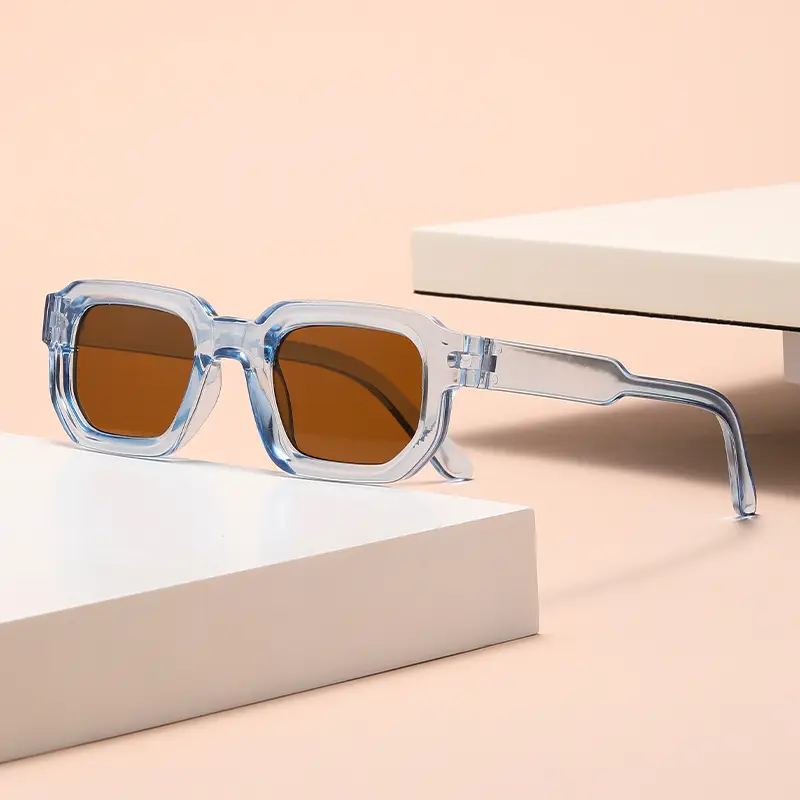 Women's Square Frame Sunglasses with Gradient Shades - Image 6