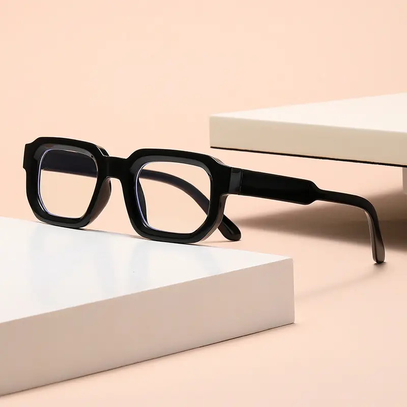 Women's Square Frame Sunglasses with Gradient Shades - Image 7