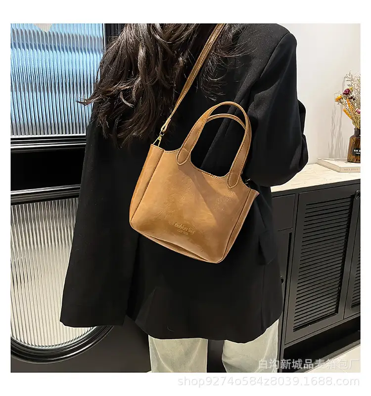 Women Brown Textured Shoulder Crossbody Bag 2026 — feature 10