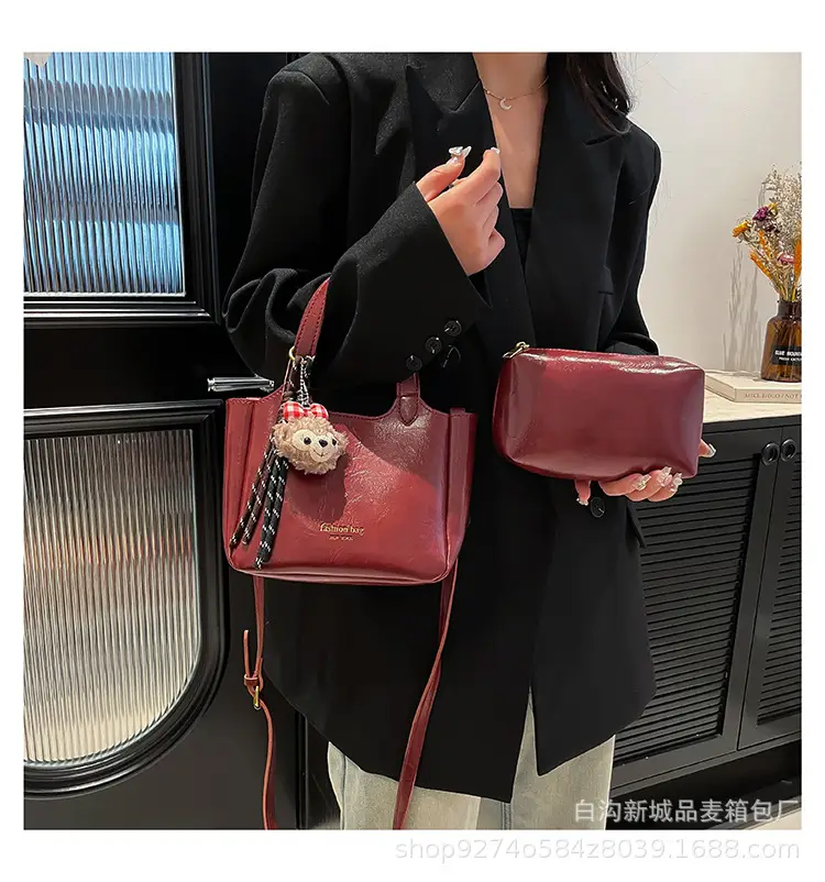 Women Brown Textured Shoulder Crossbody Bag 2026 — feature 12
