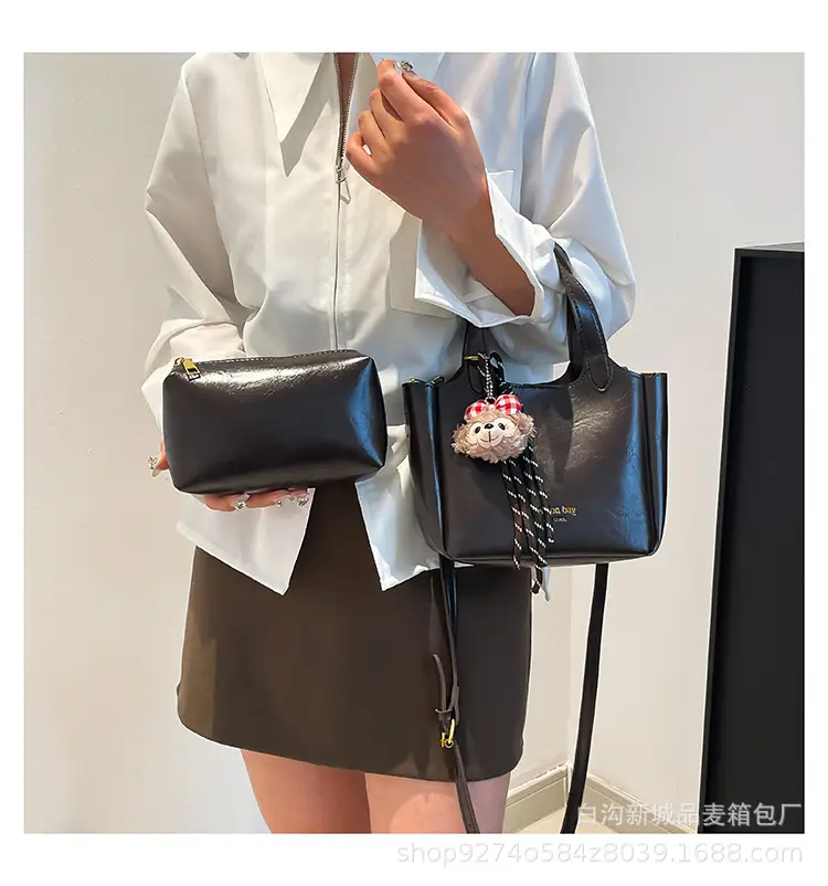 Women Brown Textured Shoulder Crossbody Bag 2026 — feature 16