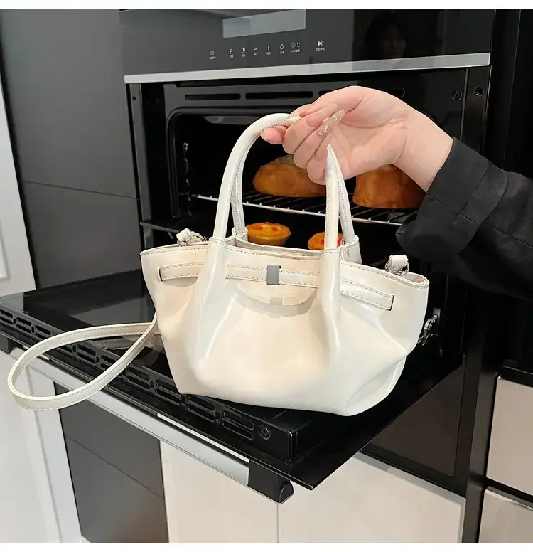 Pink Velvet Shoulder Bag for Women 2025 New Commuter — feature 25