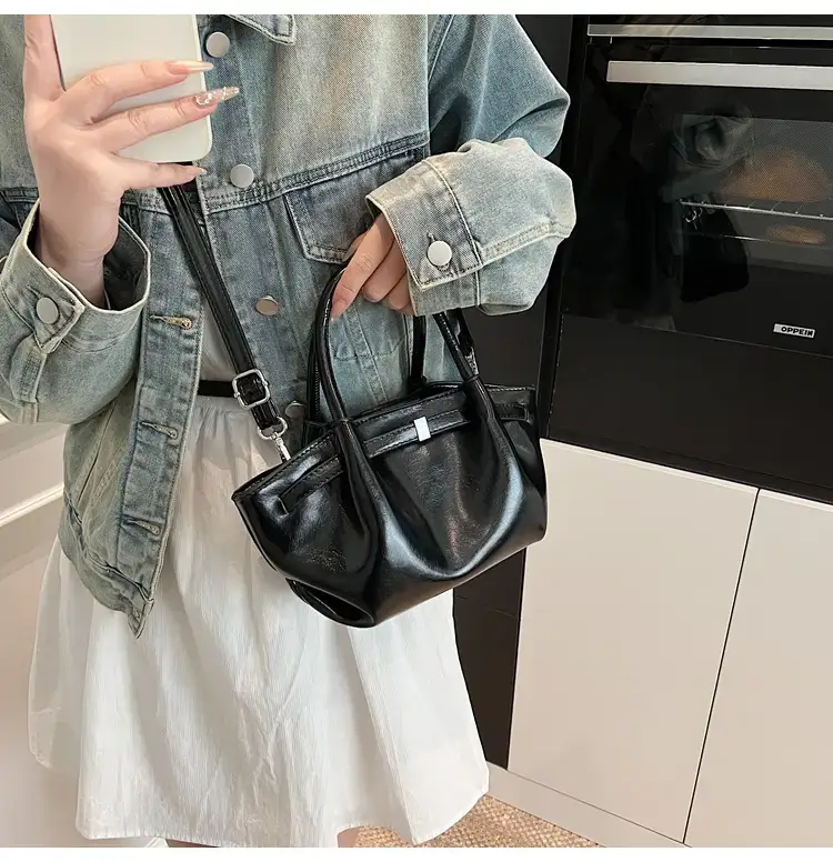 Pink Velvet Shoulder Bag for Women 2025 New Commuter — feature 33