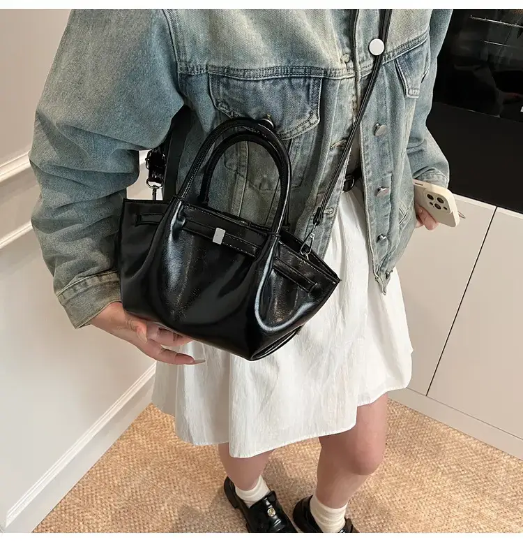 Pink Velvet Shoulder Bag for Women 2025 New Commuter — feature 34