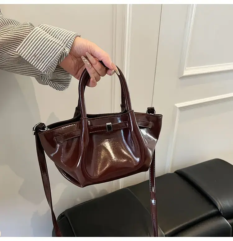 Pink Velvet Shoulder Bag for Women 2025 New Commuter — feature 36
