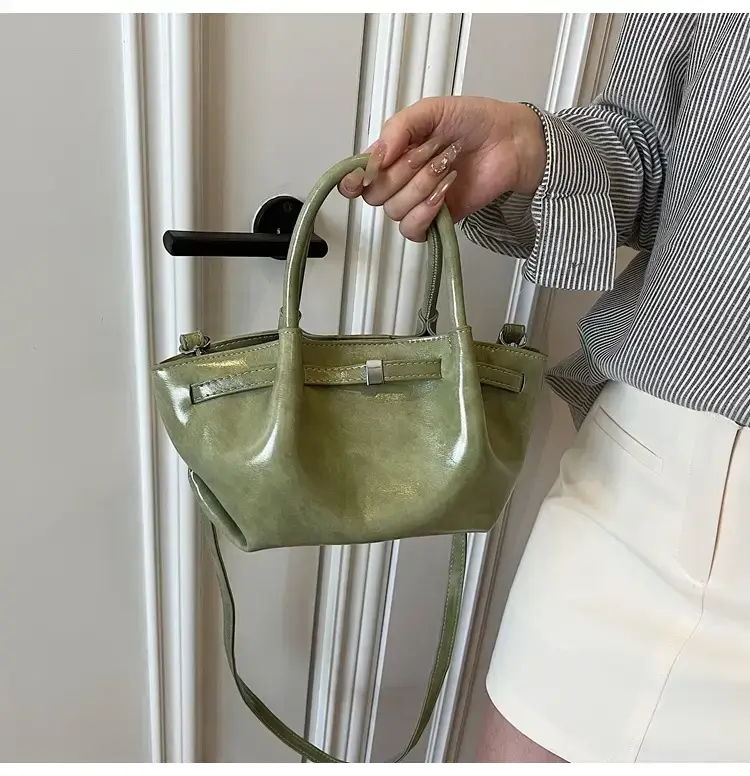 Pink Velvet Shoulder Bag for Women 2025 New Commuter — feature 41
