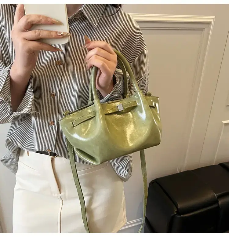Pink Velvet Shoulder Bag for Women 2025 New Commuter — feature 42