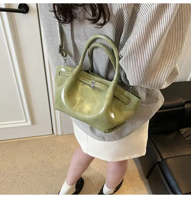Pink Velvet Shoulder Bag for Women 2025 New Commuter — feature 46
