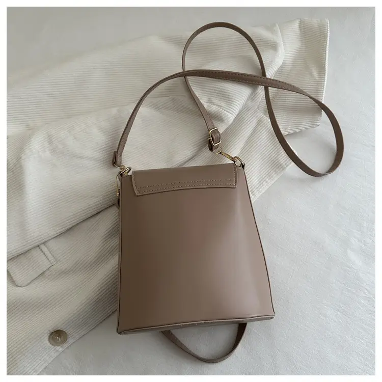 Pink Vintage Crossbody Bag for Women 2026 — feature 10