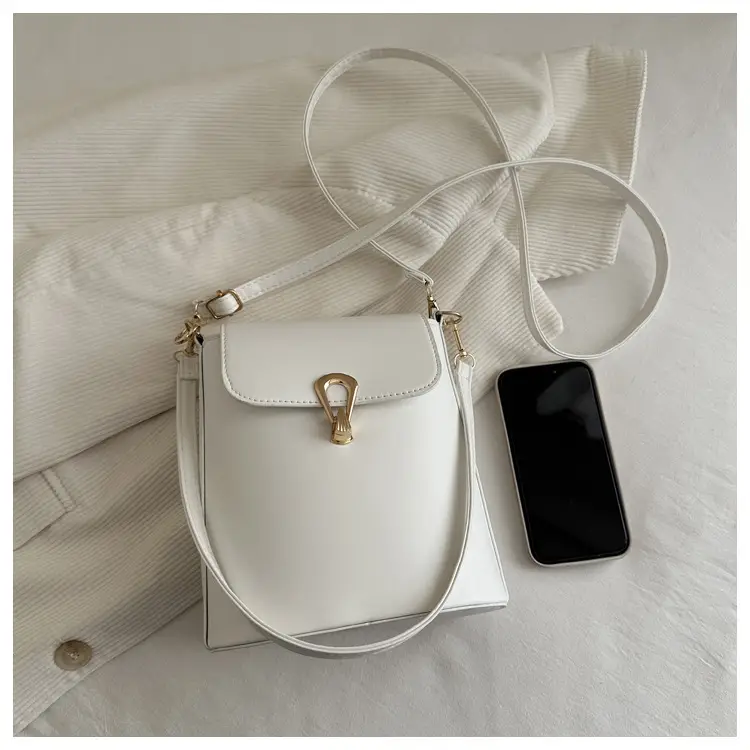 Pink Vintage Crossbody Bag for Women 2026 — feature 12