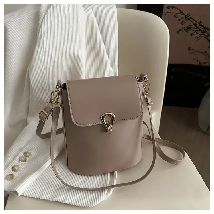 Pink Vintage Crossbody Bag for Women 2026 — feature 21