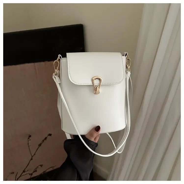 Pink Vintage Crossbody Bag for Women 2026 — feature 31