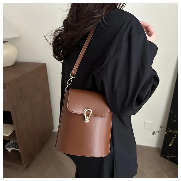 Pink Vintage Crossbody Bag for Women 2026 — feature 38