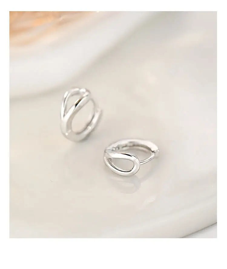 2024 New Fashion Simple Circle Ear Buckle Earrings Gold Silver — feature 8