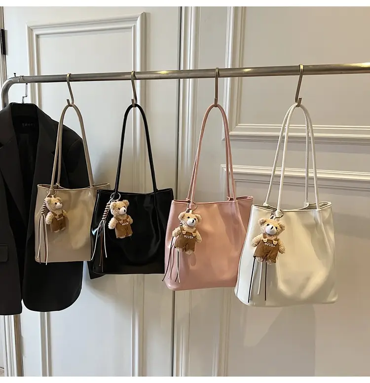 White Leather Shoulder Bag for Women Large Capacity — feature 14