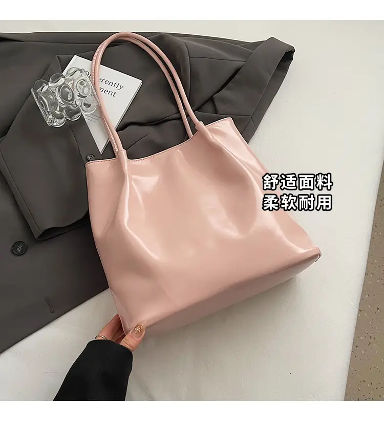 White Leather Shoulder Bag for Women Large Capacity — feature 3