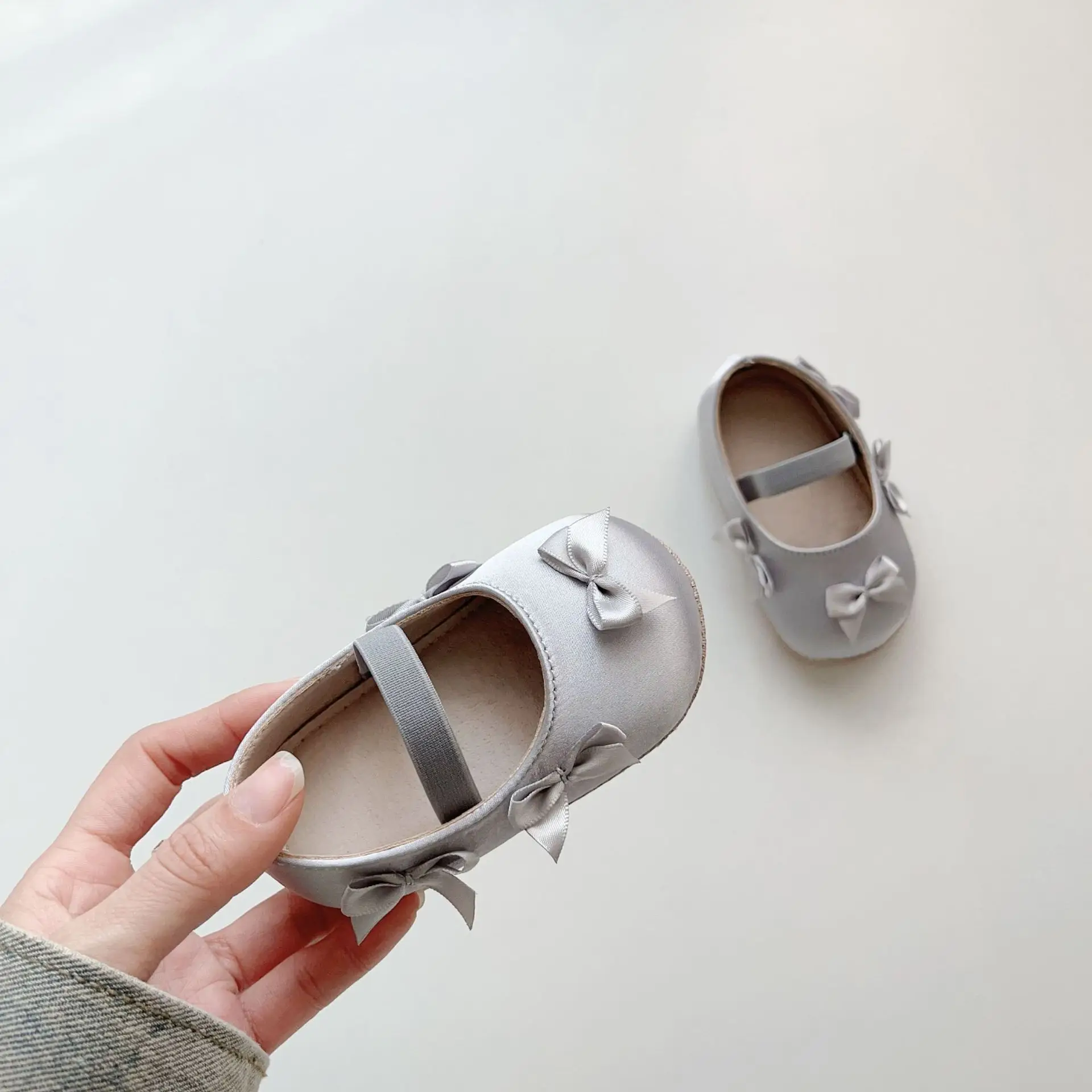 Silver Bow Toddler Shoes for Small Kids — feature 15