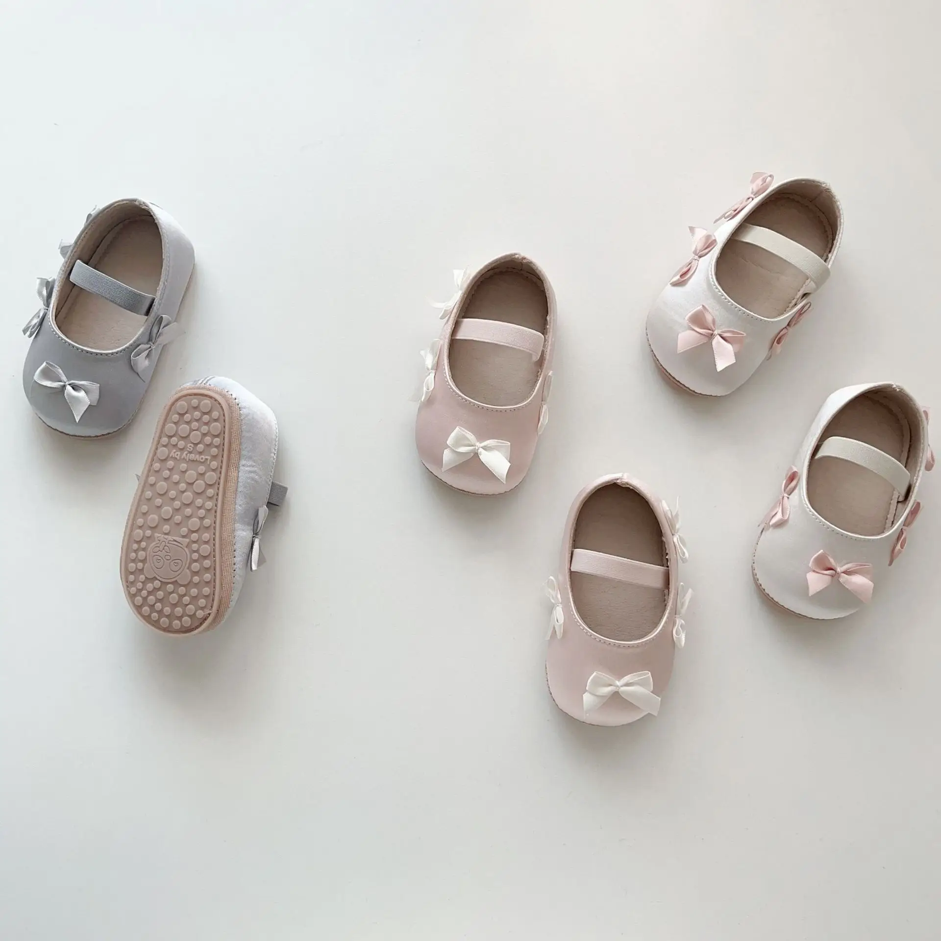 Silver Bow Toddler Shoes for Small Kids — feature 5