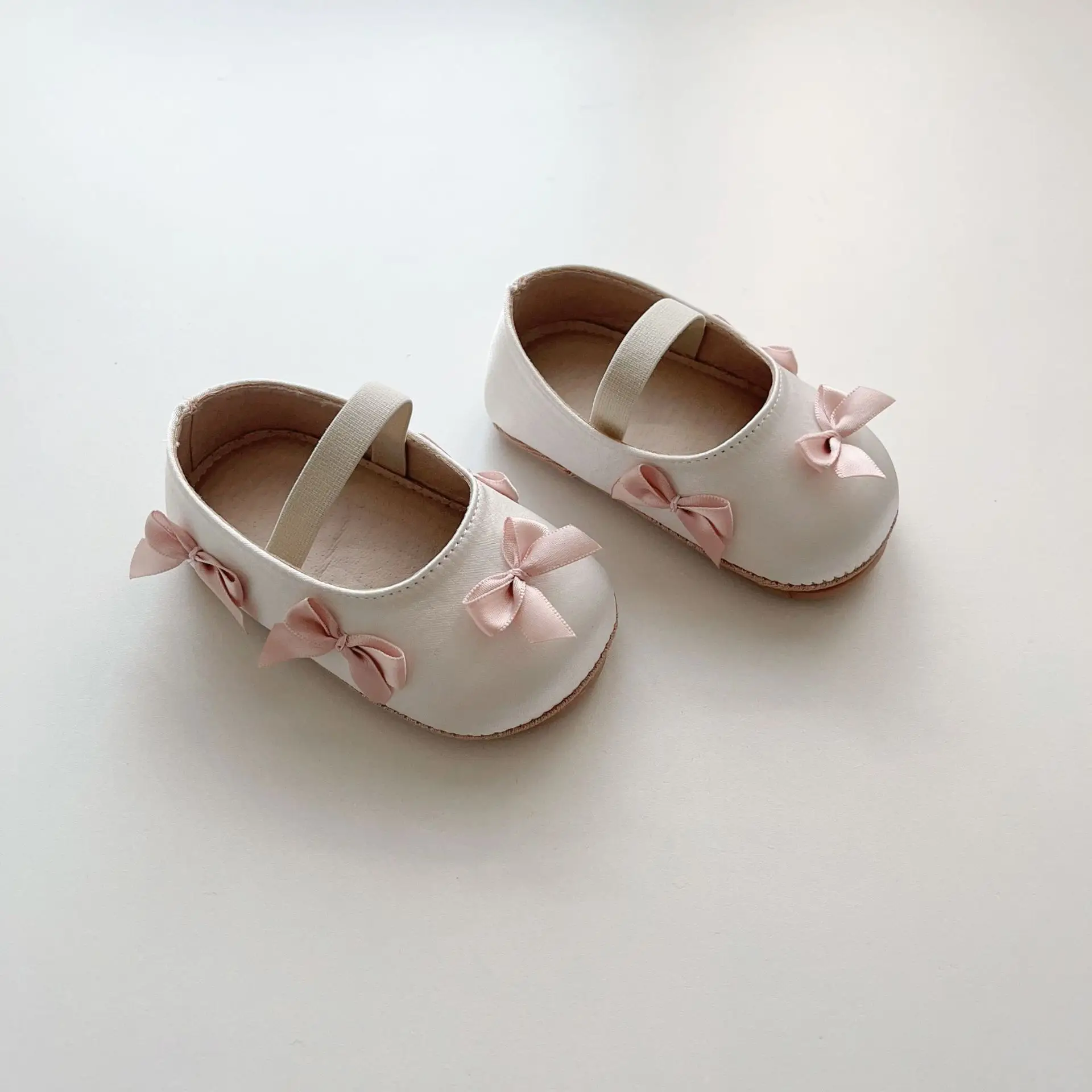 Silver Bow Toddler Shoes for Small Kids — feature 7