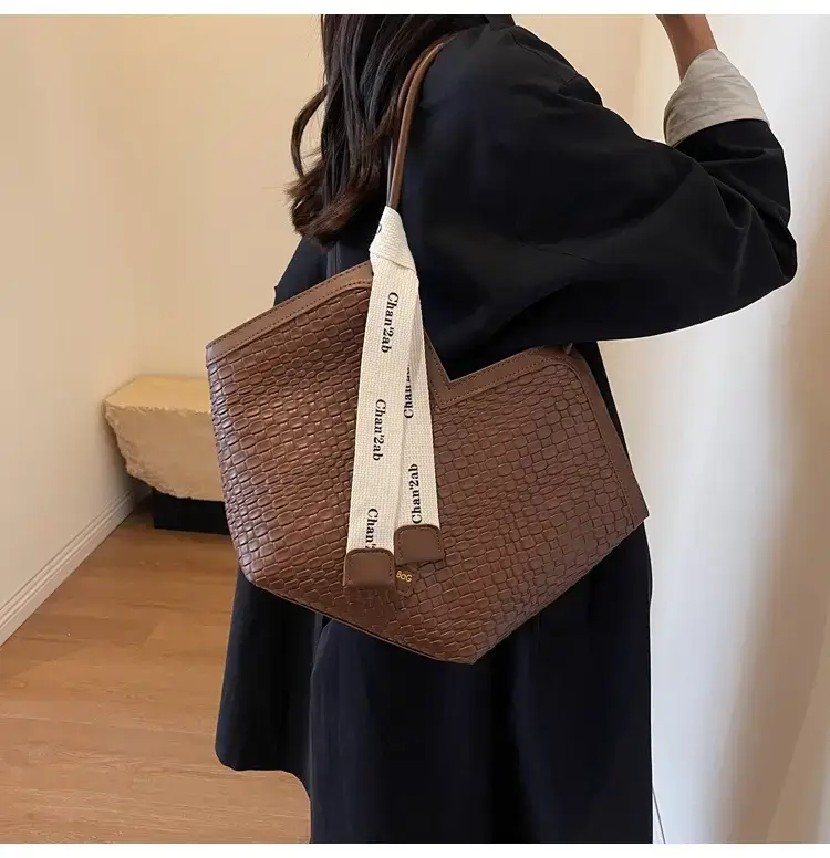 Women's Large Brown Croc Tote Bag 2023 — feature 14