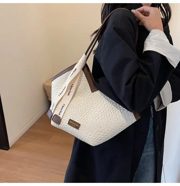 Women's Large Brown Croc Tote Bag 2023 — feature 28