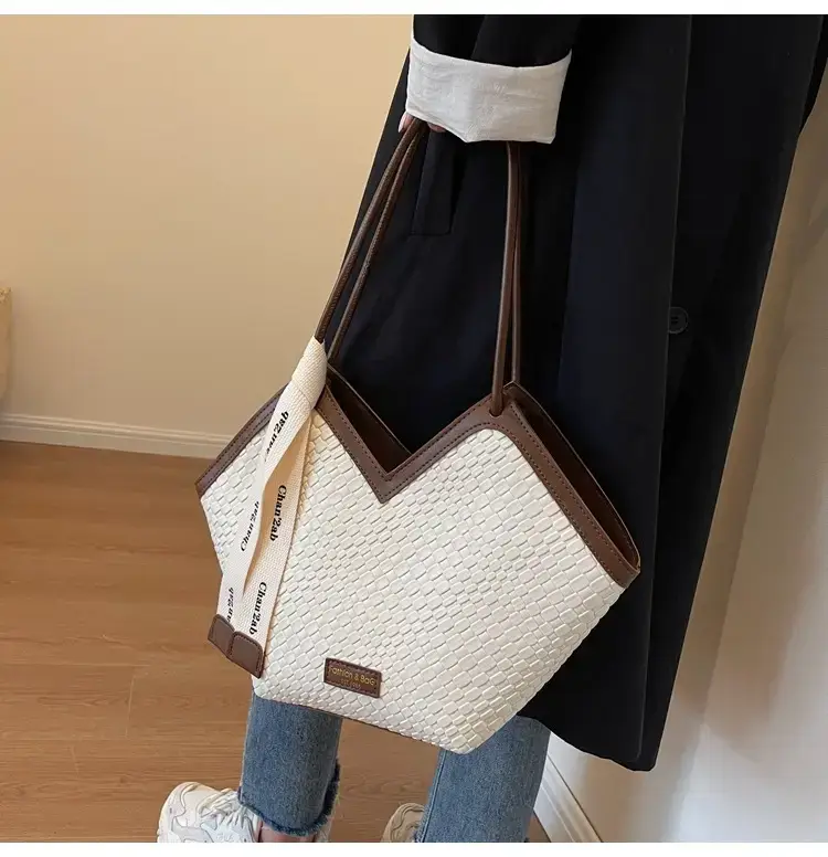 Women's Large Brown Croc Tote Bag 2023 — feature 30