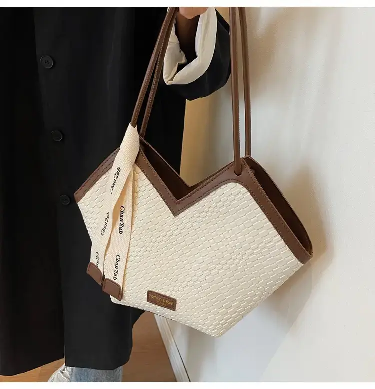Women's Large Brown Croc Tote Bag 2023 — feature 34
