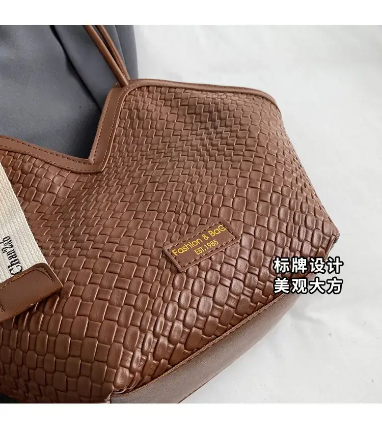 Women's Large Brown Croc Tote Bag 2023 — feature 5
