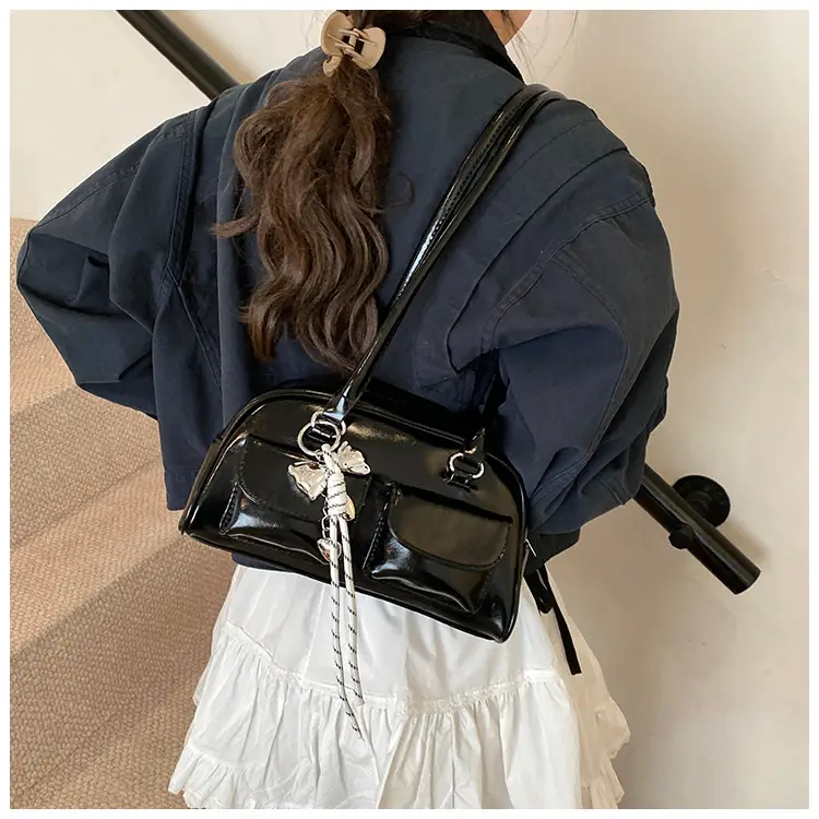 Silver Shoulder Bag for Women Large Capacity 2025 — feature 10