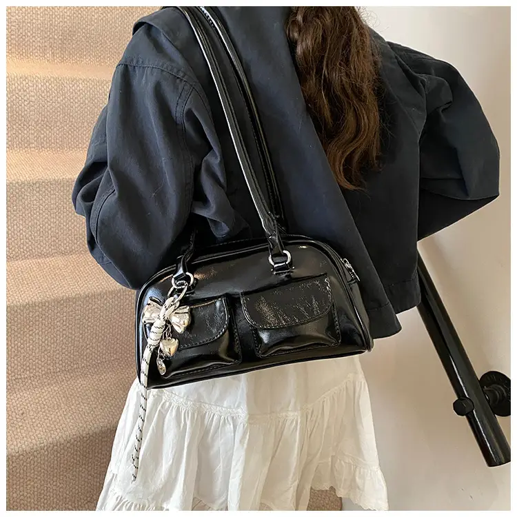 Silver Shoulder Bag for Women Large Capacity 2025 — feature 9