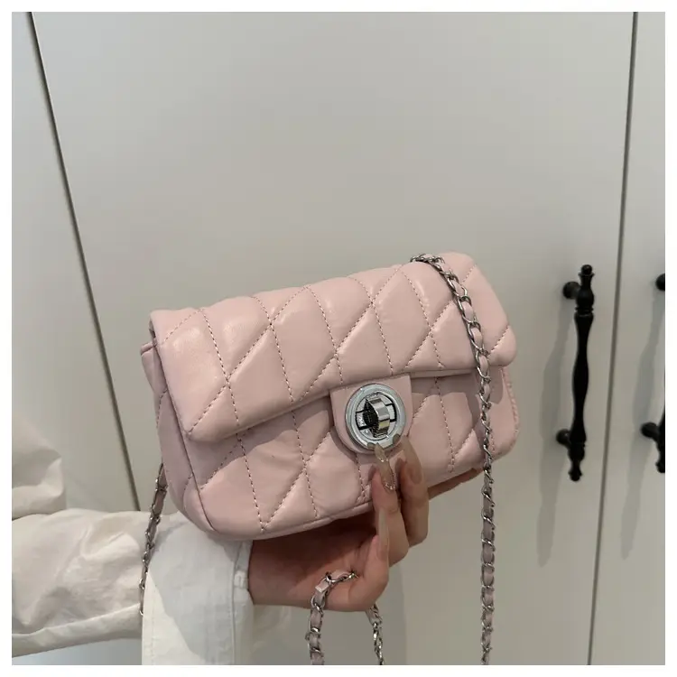 White Quilted Chain Shoulder Bag for Women — feature 28