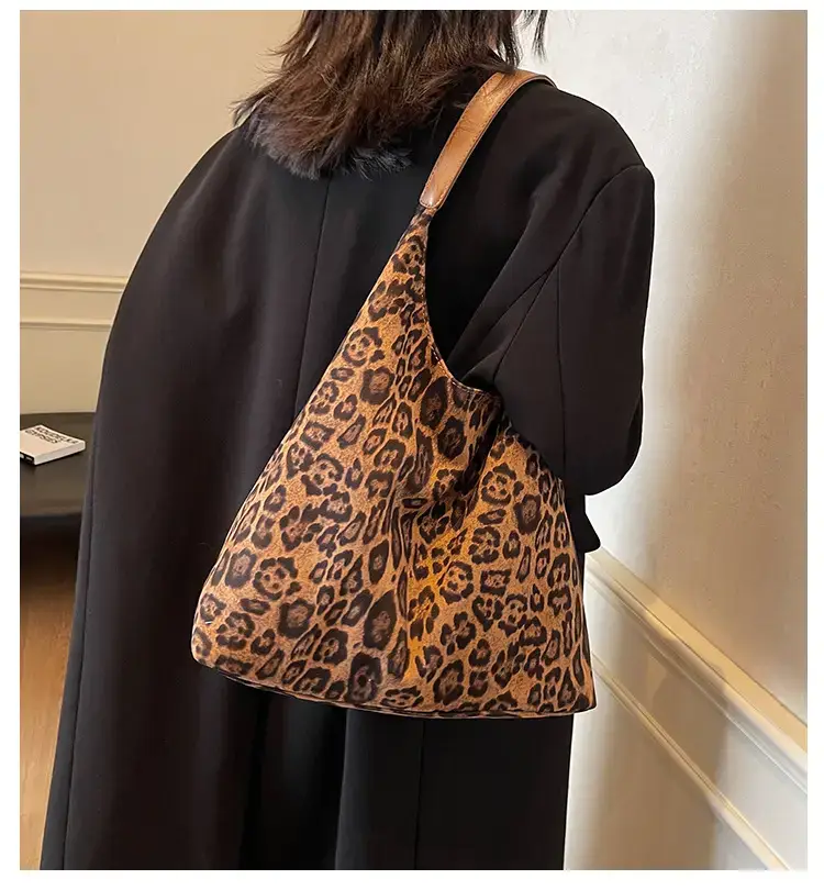 Leopard Print Large Capacity Women's Shoulder Bag 2024 — feature 1