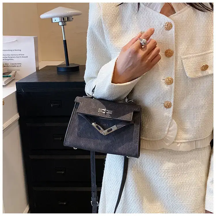 Grey Leather Crossbody Bag for Women 2024 — feature 33