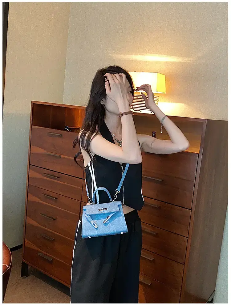 Grey Leather Crossbody Bag for Women 2024 — feature 42