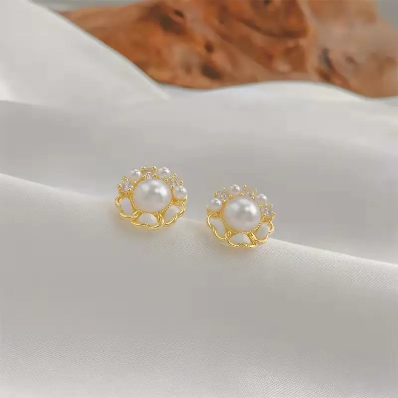S925 Gold Heart Diamond Earrings for Women — feature 19