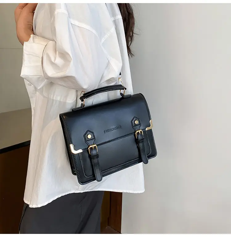 Women's Vintage British Style Shoulder Bag Brown Leather 2025 — feature 18