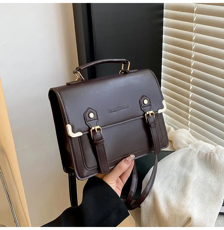 Women's Vintage British Style Shoulder Bag Brown Leather 2025 — feature 21