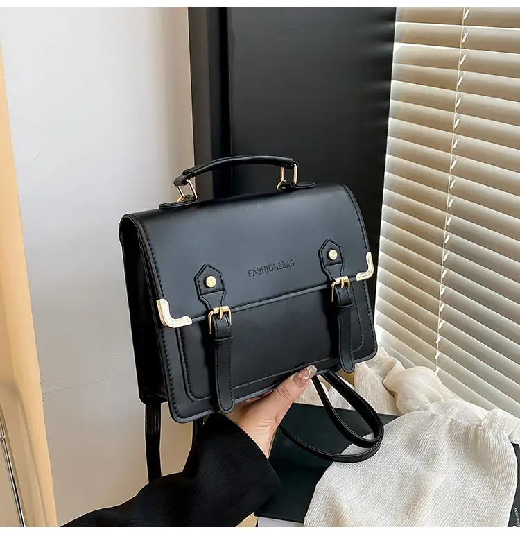 Women's Vintage British Style Shoulder Bag Brown Leather 2025 — feature 22