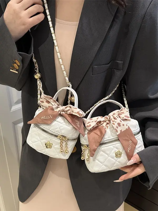 Women's Diamond Plaid Chain Shoulder Bag Mini Square Bucket Bag - Image 5