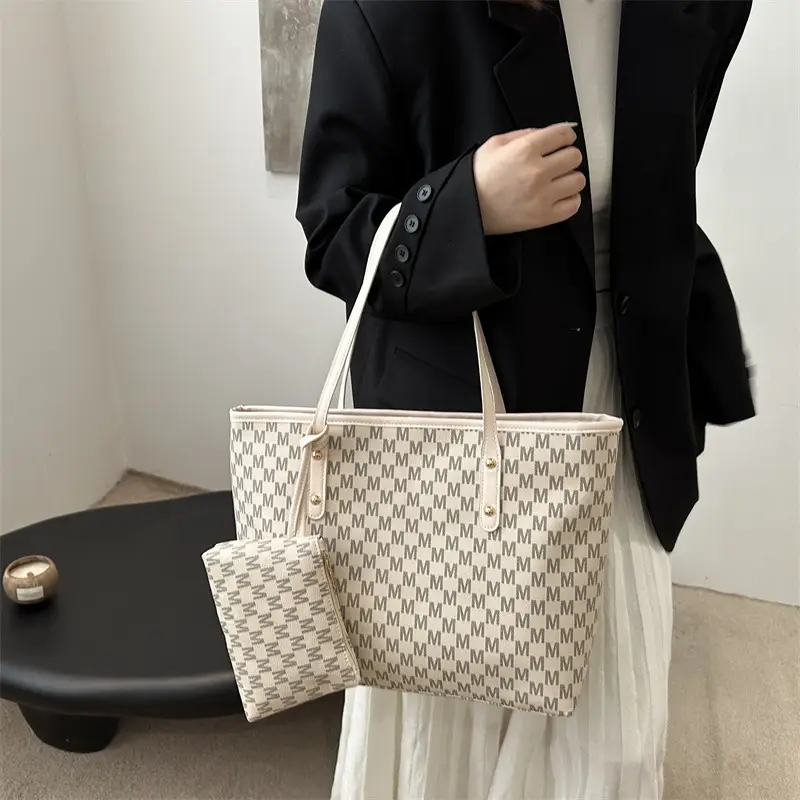 Plaid Pattern Large Capacity Women's Tote Bag - Image 7