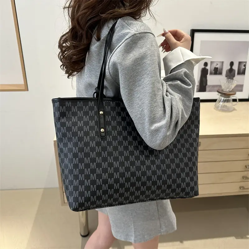 Plaid Pattern Large Capacity Women's Tote Bag — feature 34